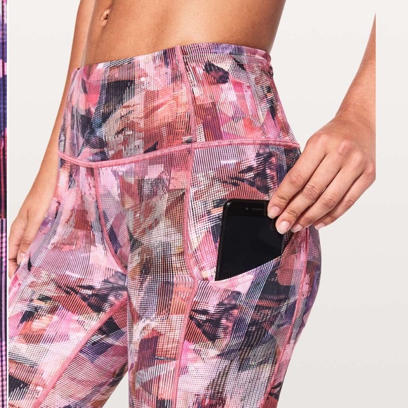 Lululemon Fast & Free 7/8 Tight II Nulux 25"
Sun Dazed Multi Pink Size 8 - Picture 12 of 13
